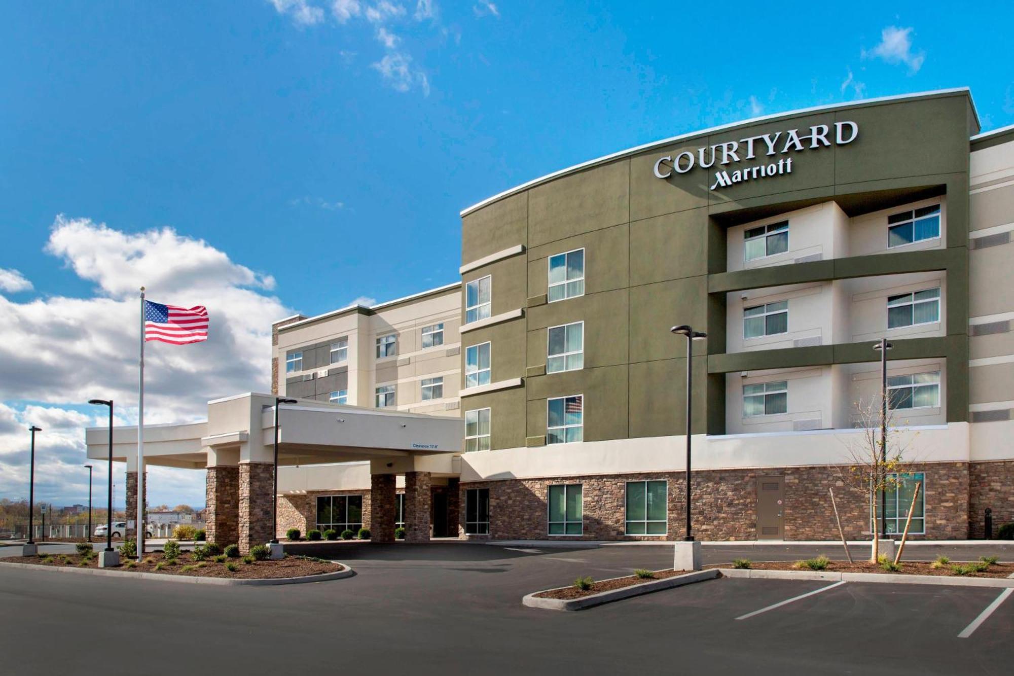 Courtyard By Marriott Schenectady At Mohawk Harbor Hotel Exterior photo